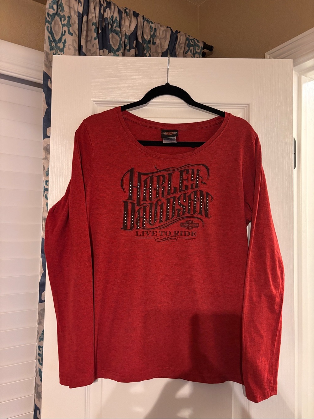 Harley-Davidson Red Long-Sleeve Graphic Tee with Black Logo